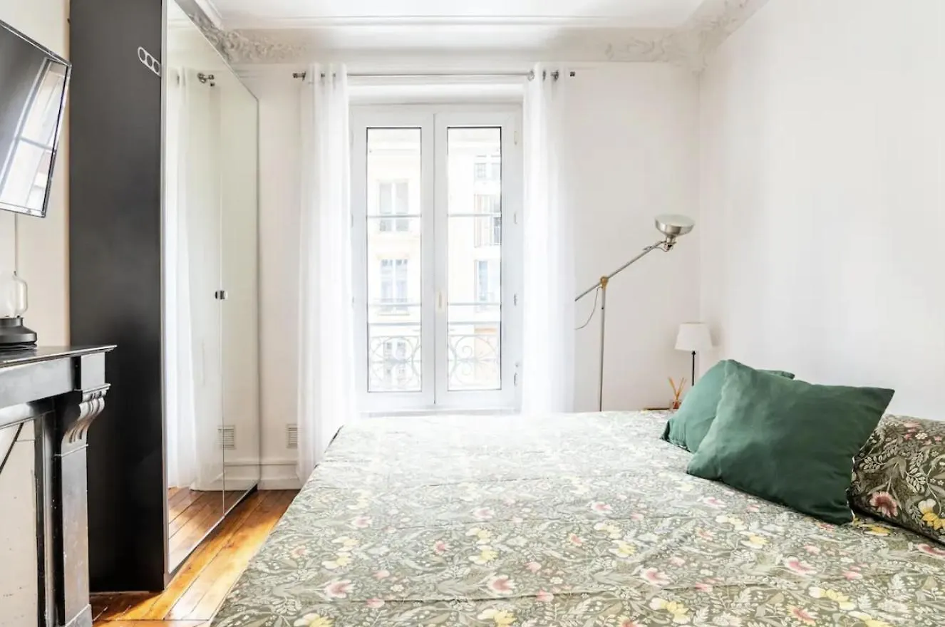 Appartement Spacious Bright In Montmartre